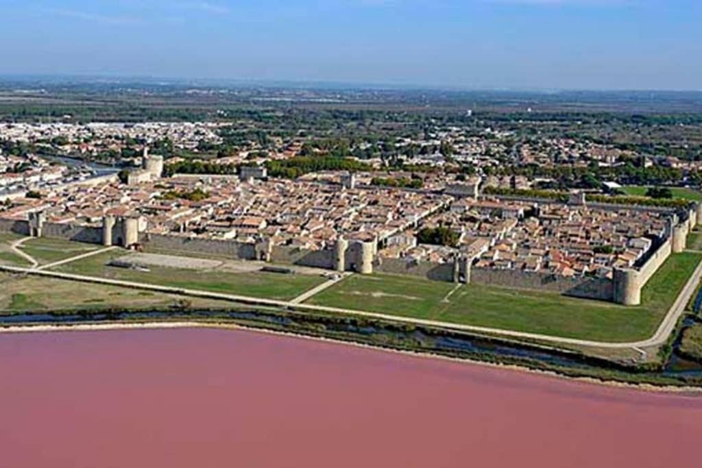Un charmant logement Appartement Aigues-Mortes Buitenkant foto