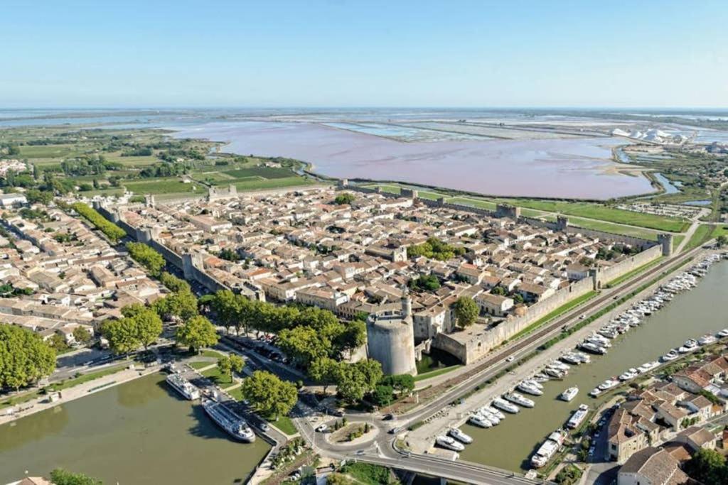 Un charmant logement Appartement Aigues-Mortes Buitenkant foto